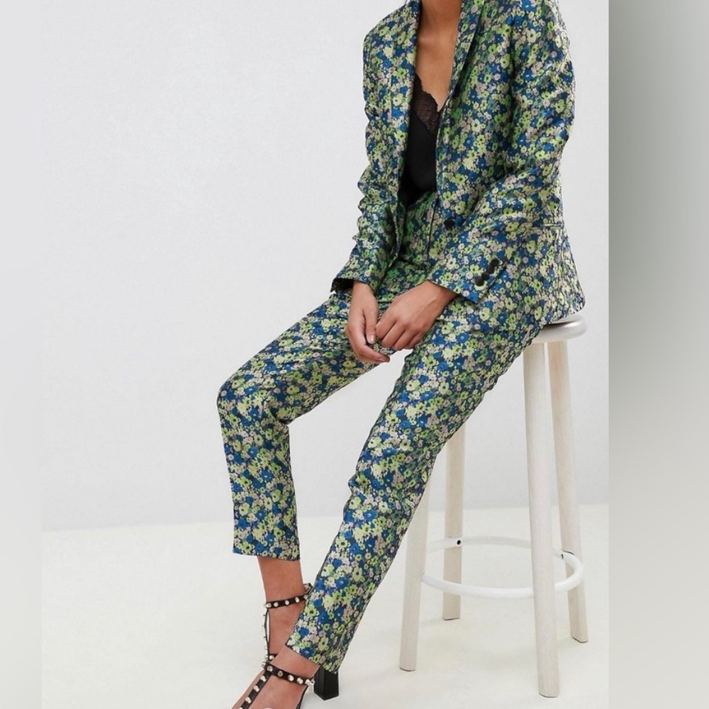 ASOS Ditsy Floral Jacquard Print Pants Size 4